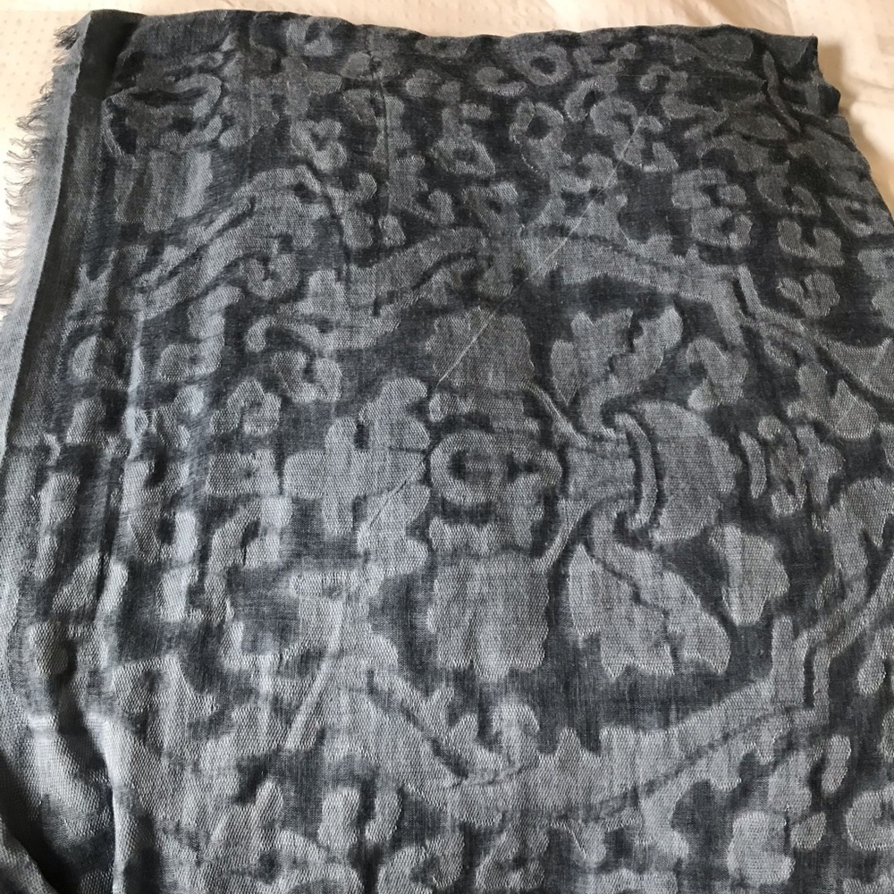 Beautiful Pashmina NWOT